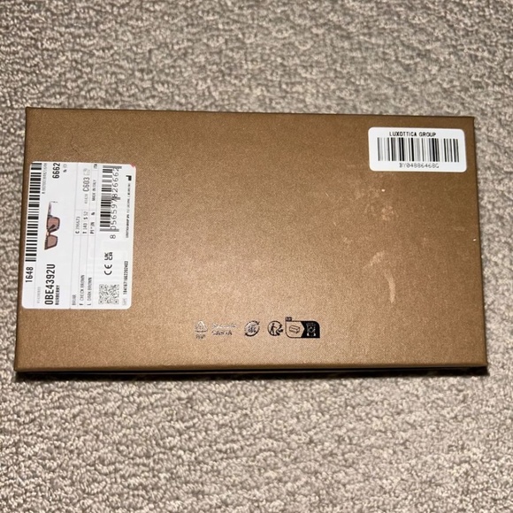 BURBERRY SUNGLASS - Picture 10 of 14